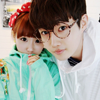 �氮���µ�QQ����ͷ��һ��һ�ң�������߳�һ������Ϸ