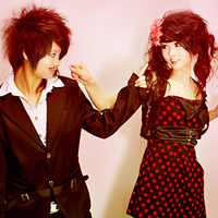 �������Ե�����ͷ��һ��һ�ң����ǵİ�Χ����һ��Բ��������