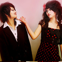 �������Ե�����ͷ��һ��һ�ң����ǵİ�Χ����һ��Բ��������