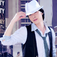 ���еĿ���QQͷ�����£�����һ����̫���Ľ���