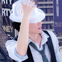 ���еĿ���QQͷ�����£�����һ����̫���Ľ���