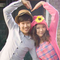 ��л��������QQ����ͷ��һ��һŮ��һ���İ���������