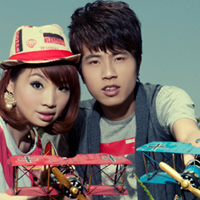 ����ǣ�ҷ���������ͷ��һ��һŮ���Ⱥ���˵���ҵĳ�ŵ