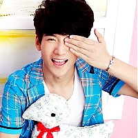 �ų�ɫ�ʺÿ���QQ�ɰ�����ͷ�����������Ľ���һ��