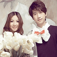 ��������QQ����ͷ��һ��һŮ��ֻΪ����ǿ�����Ÿ���