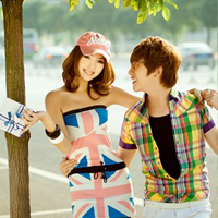 �����ṩ���ڽ���������QQͷ������һ�ԣ���һ�밮����