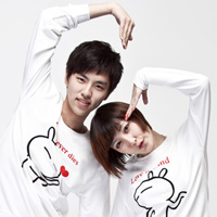 �����ṩ���ڽ���������QQͷ������һ�ԣ���һ�밮����