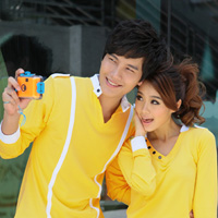 ���ǰ����ϵ�QQ����ͷ��һ��һ�ң�ע����һ����ֻ�������