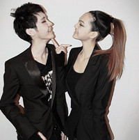 �����ô�õ�QQ����ͷ�� һ��һŮ������������ֻΪ�����