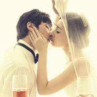 ȫ��λ�氮QQ����ͷ��һ��һŮ�����µ�Ц��������