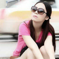 �ڰ�ʱ��������ͷ��һ��һŮ���غ����˶�ж�