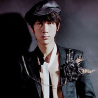 �·�İ�QQ���¸���ͷ������һ�ԣ����ڰ����й���