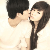 �·�İ�QQ���¸���ͷ������һ�ԣ����ڰ����й���