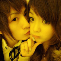 �׽���ĺ�������������ͷ��һ��һŮ������������İ�����