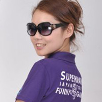 �׽���ĺ�������������ͷ��һ��һŮ������������İ�����