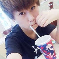 �׽���ĺ�������������ͷ��һ��һŮ������������İ�����