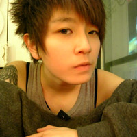 �׽���ĺ�������������ͷ��һ��һŮ������������İ�����