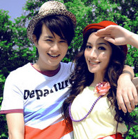 ����������νqq����ͷ�� һ��һŮ����һ��·���Ҹ�������