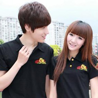 ���ְ��Ľ�������������ͷ��һ��һŮ���Ҹ����м�������������