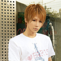 ������������qq����ͷ�� һ��һŮ��ȥѰ������������Լ�ķ���