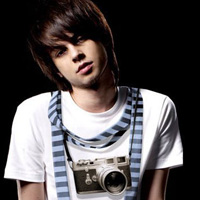 �ܿ���������ԼQQͷ�����¡��ܶ��ڽ������ں����