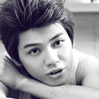 ��������������Ե�ͷ�񡢹̶�ֻ�����ڵڶ�������