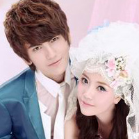 ����ȥ���Ҹ�δ��QQ����ͷ��һ��һŮ��������ô������������ʵ��