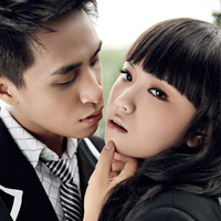 �����Ҹ��������������ͷ��һ��һŮ������ȥ������������ô����