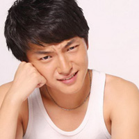 �������Ҹ����º���ͷ�񡢸ߵ������ഺ����Ϊ����