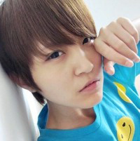 �Һ����������ɷ���������ͷ��һ��һŮ�������ഺ���Ҹ�����