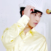 ����֮����������ͷ�񡢰������������һ��