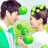 �ഺ��������ͷ����qq����ͷ��һ��һŮ��������ȥ����Ϊ���ڸ���