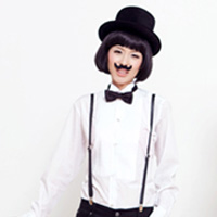 �ഺ��������ͷ����qq����ͷ��һ��һŮ��������ȥ����Ϊ���ڸ���