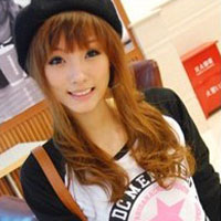 �ഺ��������ͷ����qq����ͷ��һ��һŮ��������ȥ����Ϊ���ڸ���