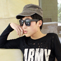 ����ǡ������QQ����ͷ��һ�ԡ����ദֻ������