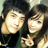 �ܺ���������qq����ͷ��һ��һŮ����ô���ֳ��ͻ��кܶ���