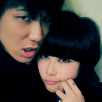 �ܺ���������qq����ͷ��һ��һŮ����ô���ֳ��ͻ��кܶ���