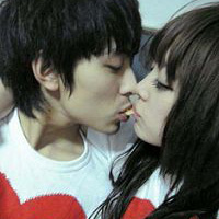 �ܺ���������qq����ͷ��һ��һŮ����ô���ֳ��ͻ��кܶ���