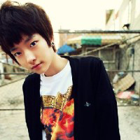 �ܺ���������qq����ͷ��һ��һŮ����ô���ֳ��ͻ��кܶ���