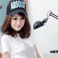 ���˱���Ҳ��������ͷ��һ��һŮ��Զ��������һ����