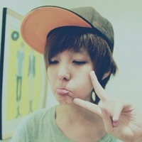 ���˱���Ҳ��������ͷ��һ��һŮ��Զ��������һ����