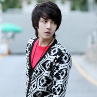 ���������º�qq����ͷ��һ��һŮ�����������ӻ��к�