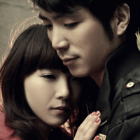 δ�����͸���������ͷ��һ��һŮ�����������ж��