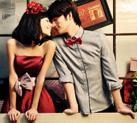 ����ȫ����������ͷ��һ��һŮ����������˵