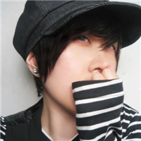 ����ȫ����������ͷ��һ��һŮ����������˵