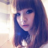 �İ���ֵ�Ҹ�qq����ͷ��һ��һŮ������һ�𲢲���