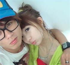 N������qq����ͷ�� һ��һŮ����ֻΪ�㳪�ĸ�