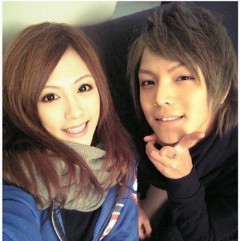 N������qq����ͷ�� һ��һŮ����ֻΪ�㳪�ĸ�