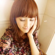 ���°�������һ��ͷ�񡢰��ĴҴ�ֻΪŵ��