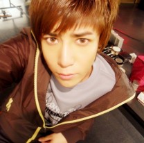 ���Żᴥ���Ҹ�QQ�ռ�����ͷ���ػ��İ�